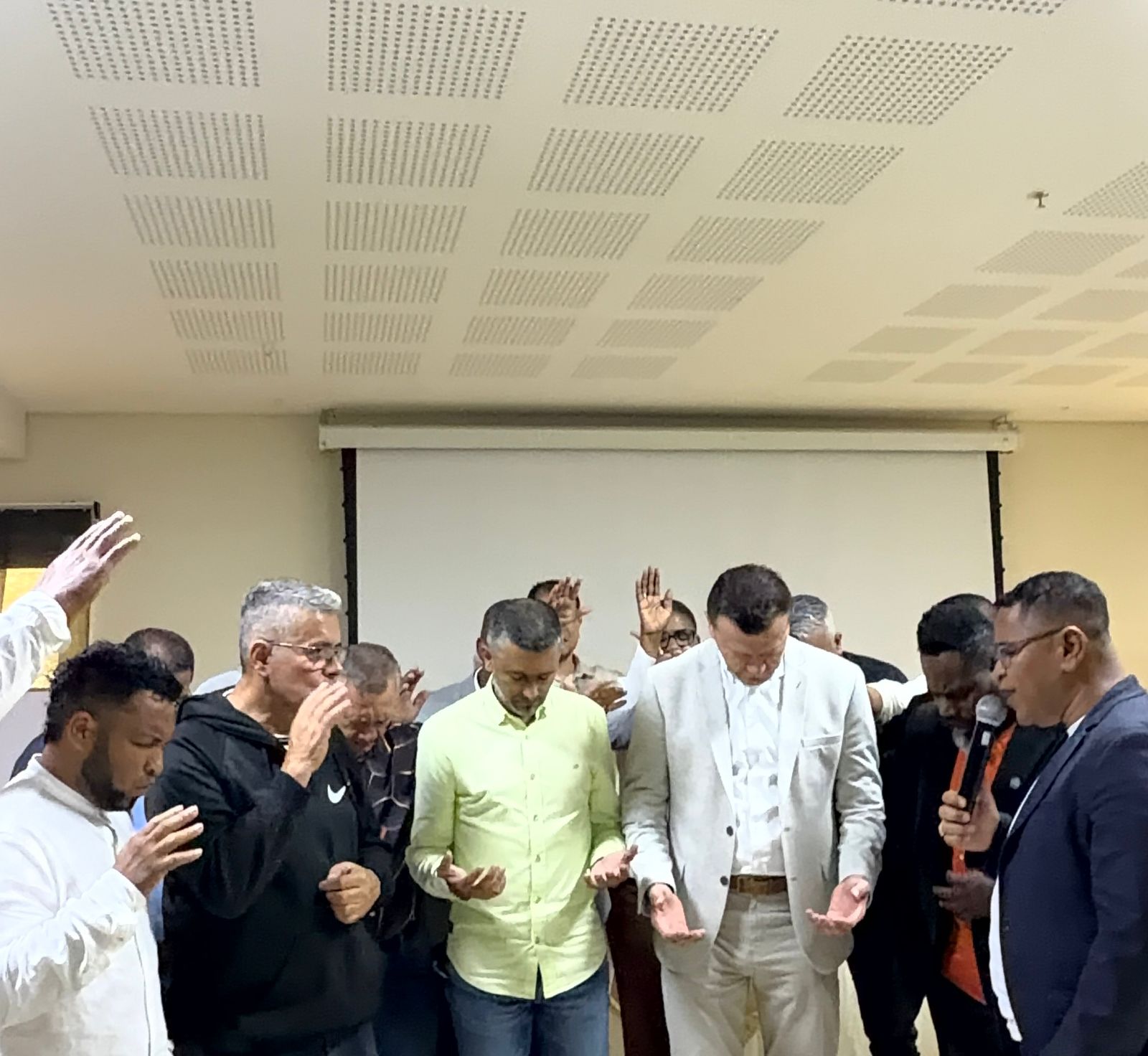 Próximo Senador Santi Montoya